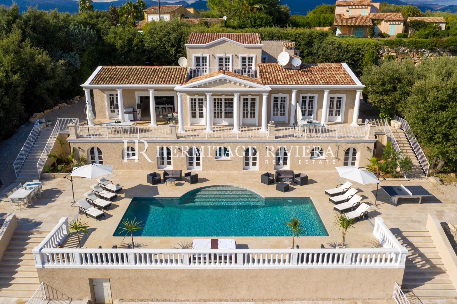 Stunning luxury property with helipad and pool (image 1)