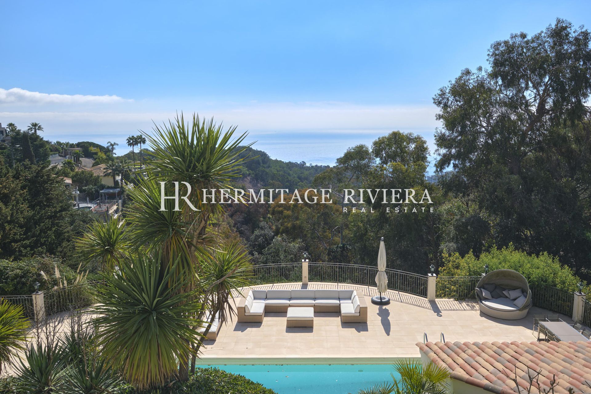 Красивое владение с видом на море (изображение 2)