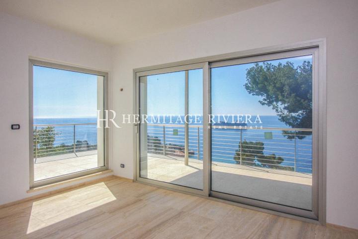Contemporary villa overlooking Monte Carlo Beach (image 8)