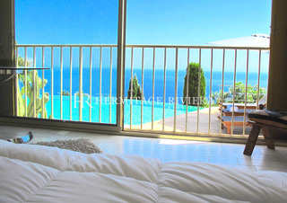 Contemporary villa with panoramic sea views (image 5)