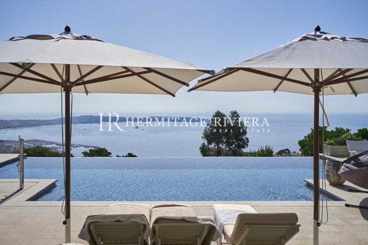 Delightful villa calm with exceptional panoramic views (image 3)