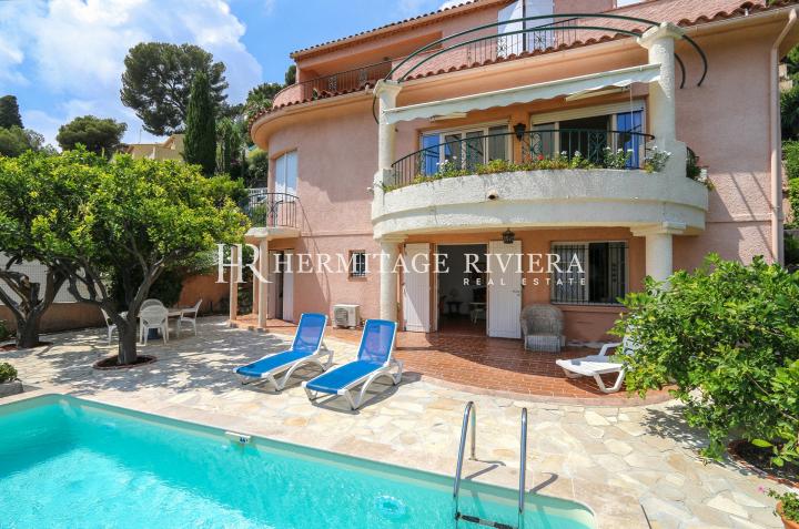Charming villa with beautiful view (image 2)