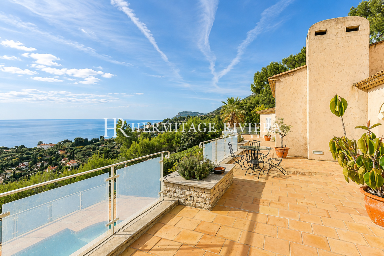 Villa i Roquebrune-Cap-Martin Provencalsk villa - panoramaudsigt over havet - tæt på Monaco (billede 3)