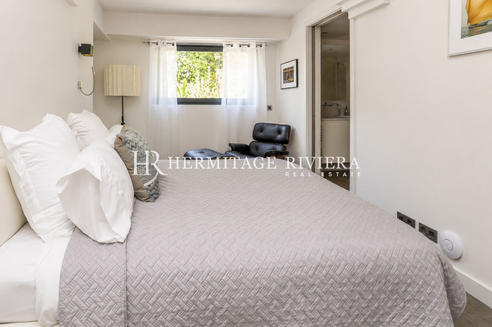 4 Bedroom of modern property for rental Cap-Ferrat, close to Passable beach