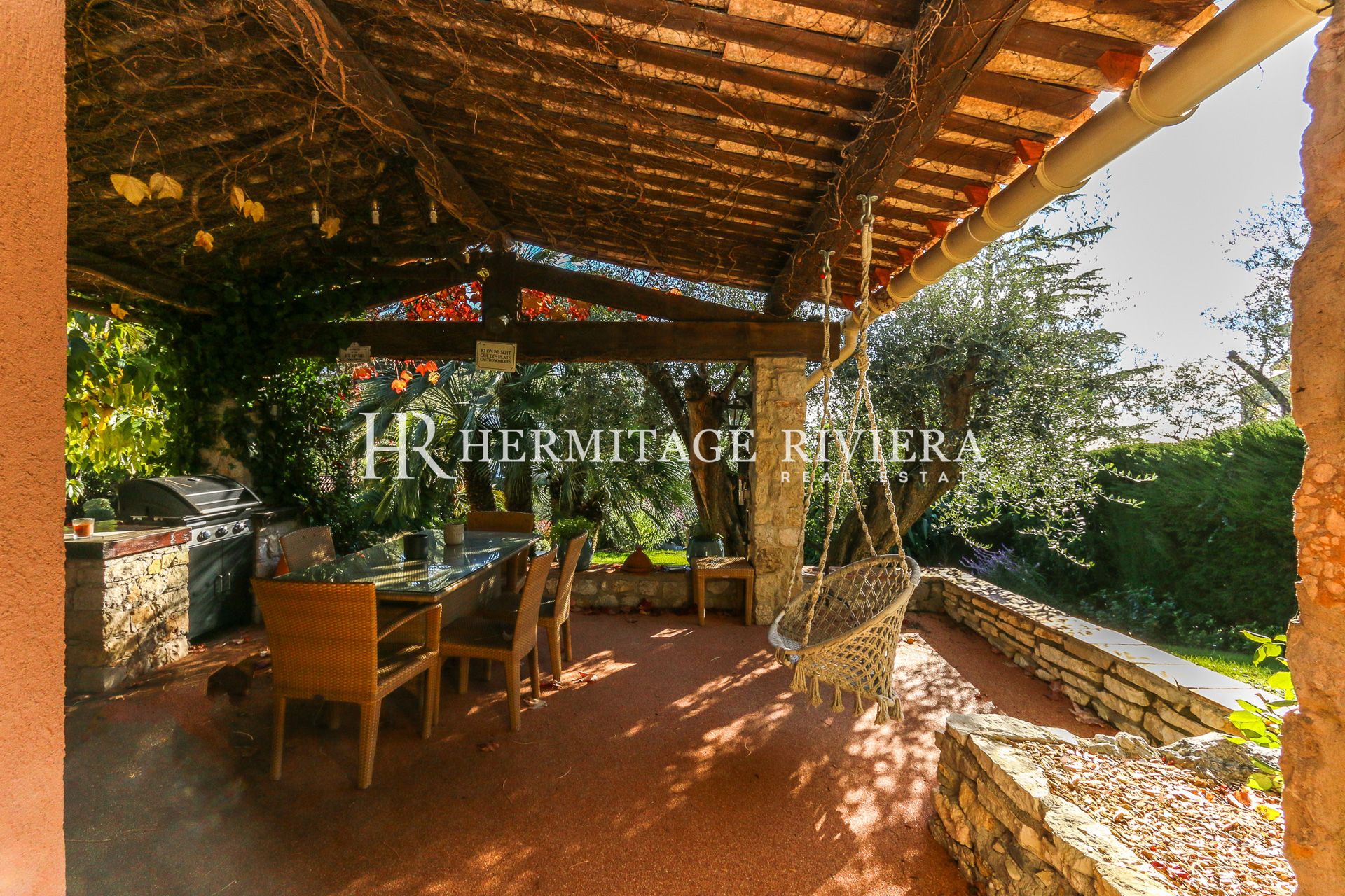 Stängd fastighet - Pool - Havsutsikt  (bild 20)