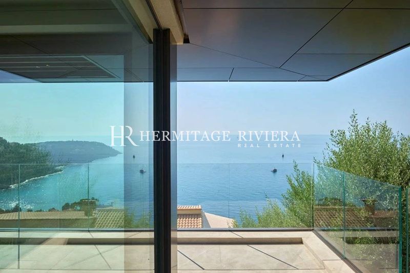 Modern renovierte Villa mit Meerblick und Pool