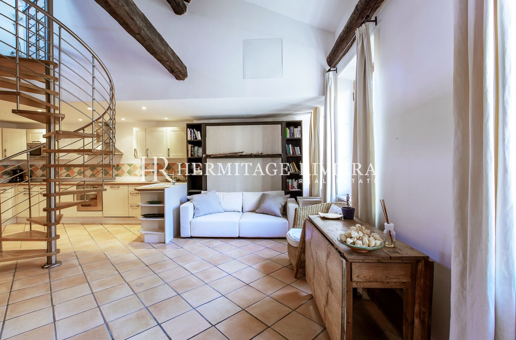 Takvåning i Villefranche-sur-Mer Loft - 2 sovrum - Översta våningen (bild 10)