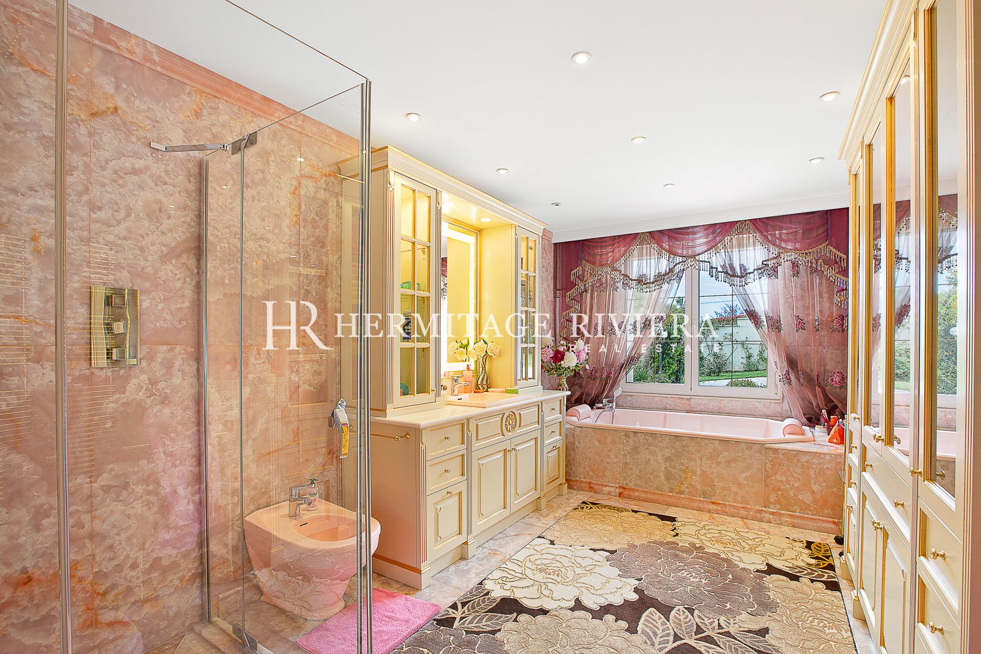 Exception prestigious property - Flat garden - Pool - Sea view  (image 27)