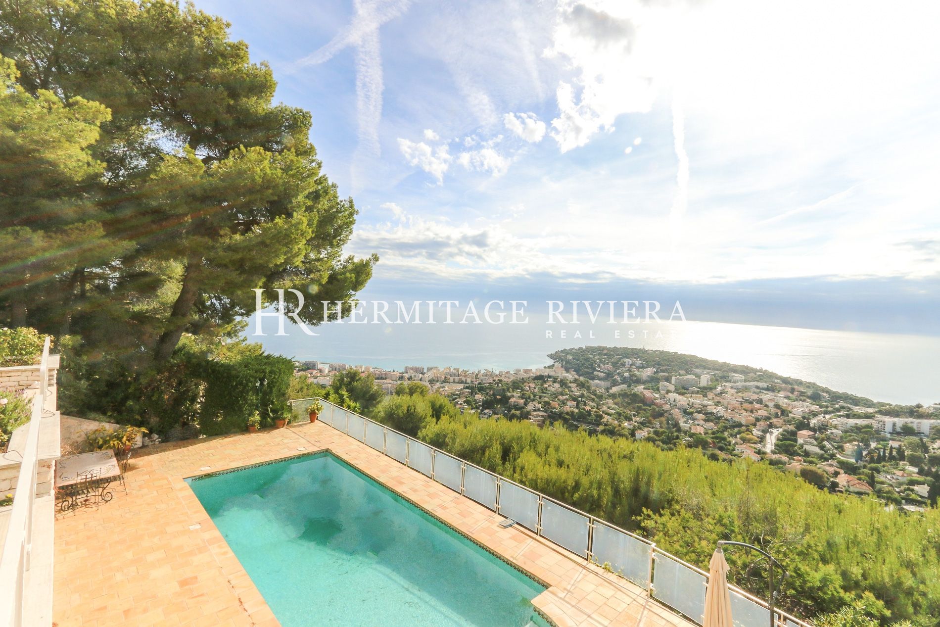 Villa provenzal con vistas panorámicas al mar, cerca de Mónaco (imagen 26)
