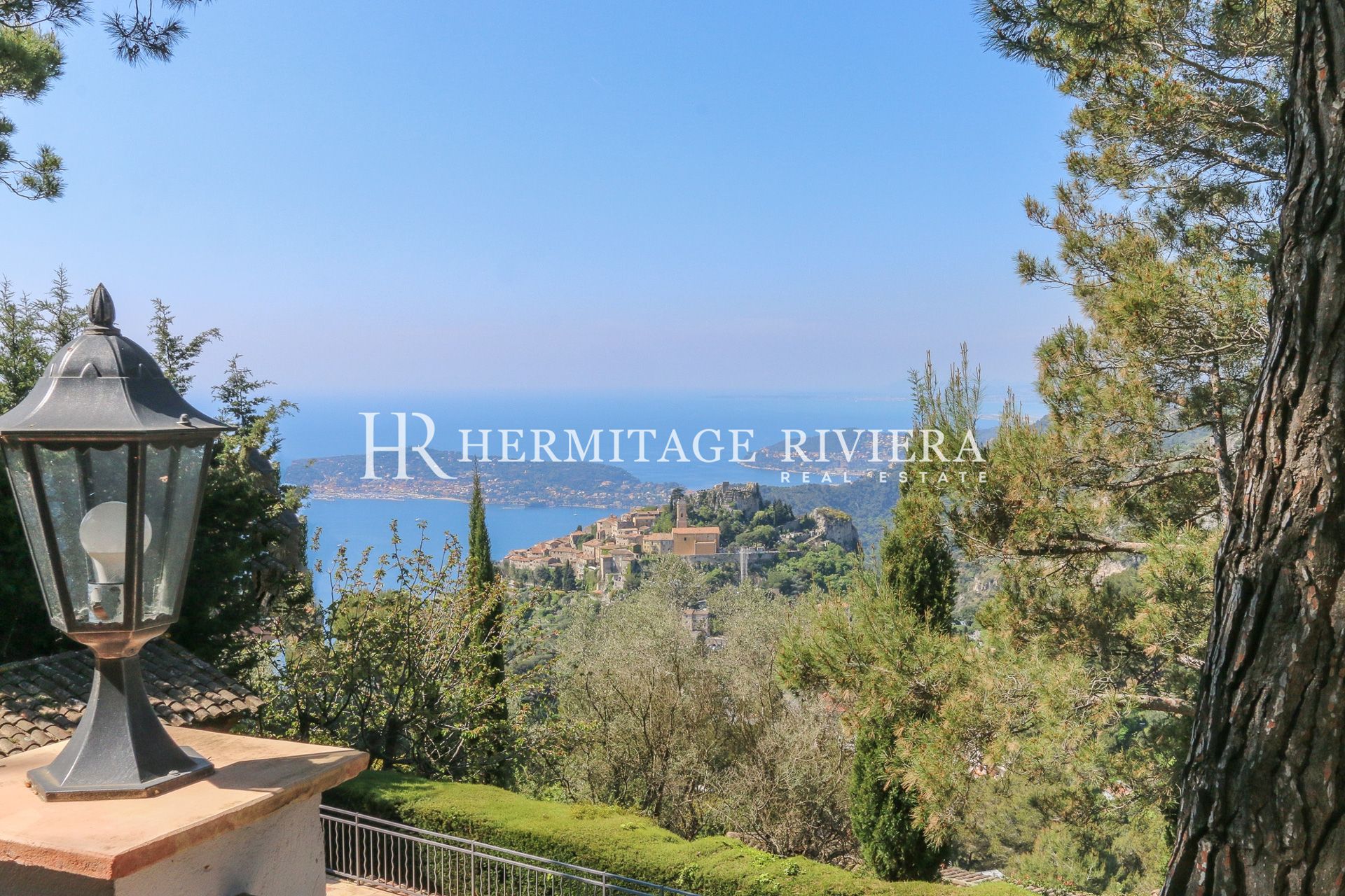 Villa ristrutturata - Vista sul paese - Piscina (immagine 30)