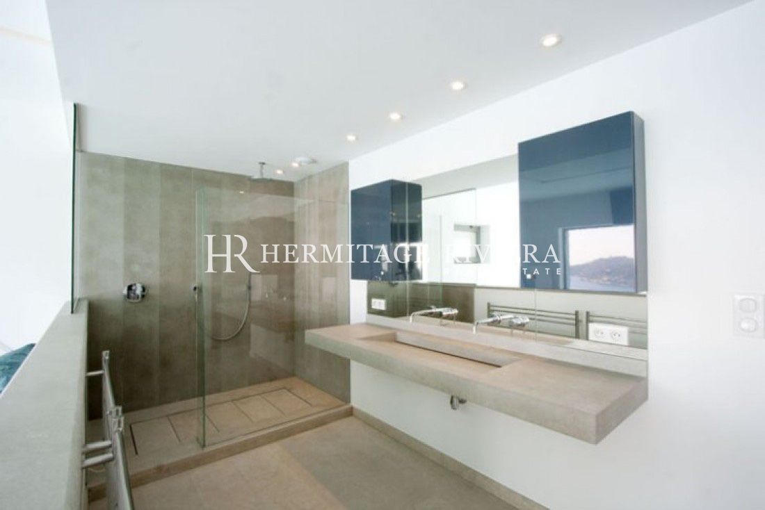 Contemporary villa - Stunning sea views - Pool (image 7)