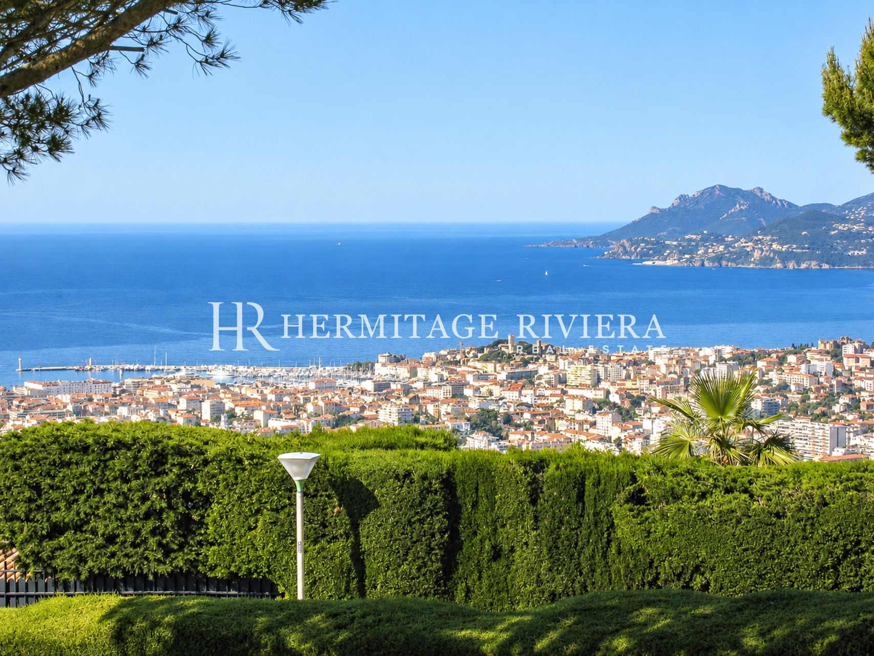 Villa in Cannes Splendida vista sul mare - Piscina - Giardino pianeggiante (immagine 2)