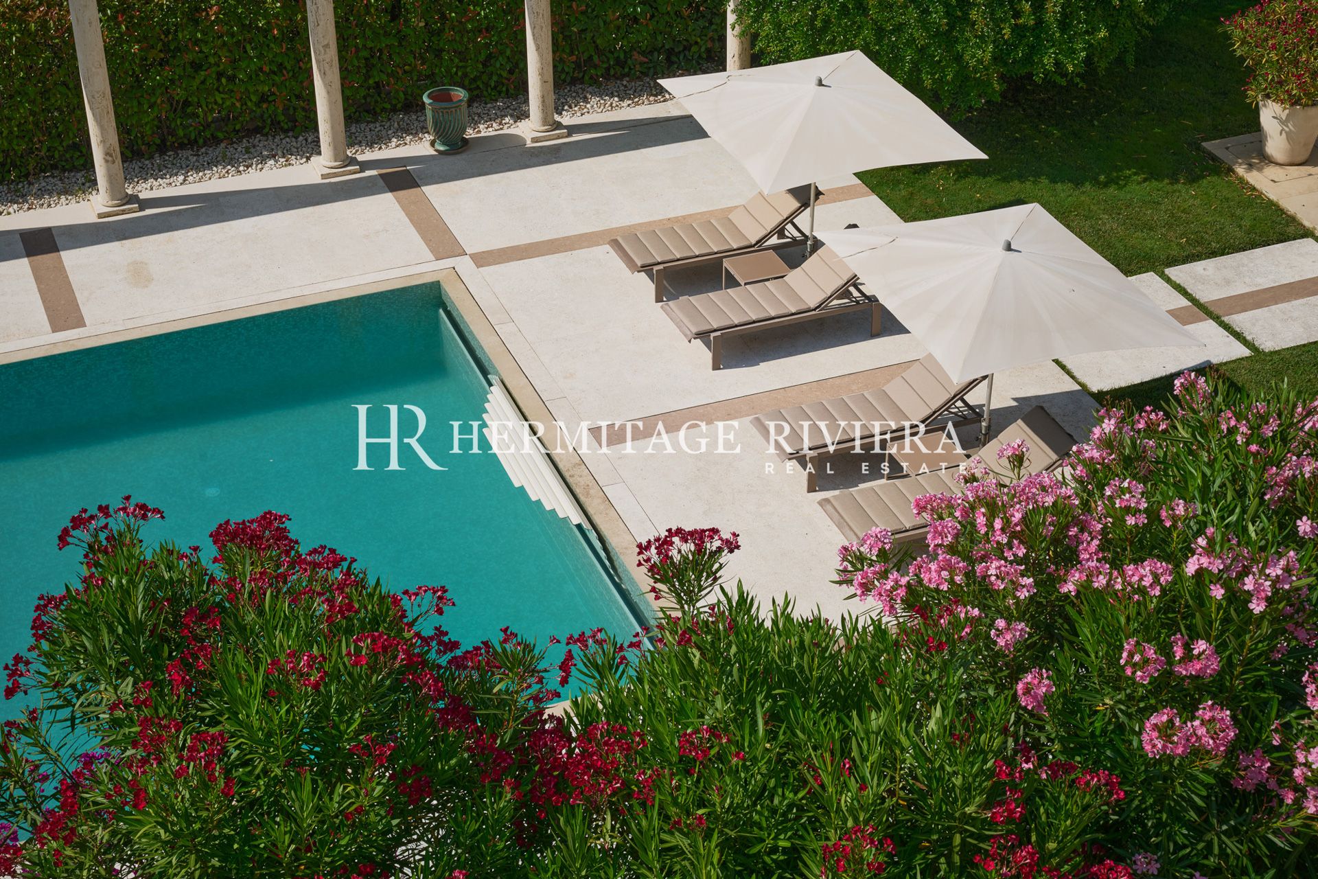 Владение из двух современных вилл - Вид на море - Бассейн (изображение 37)