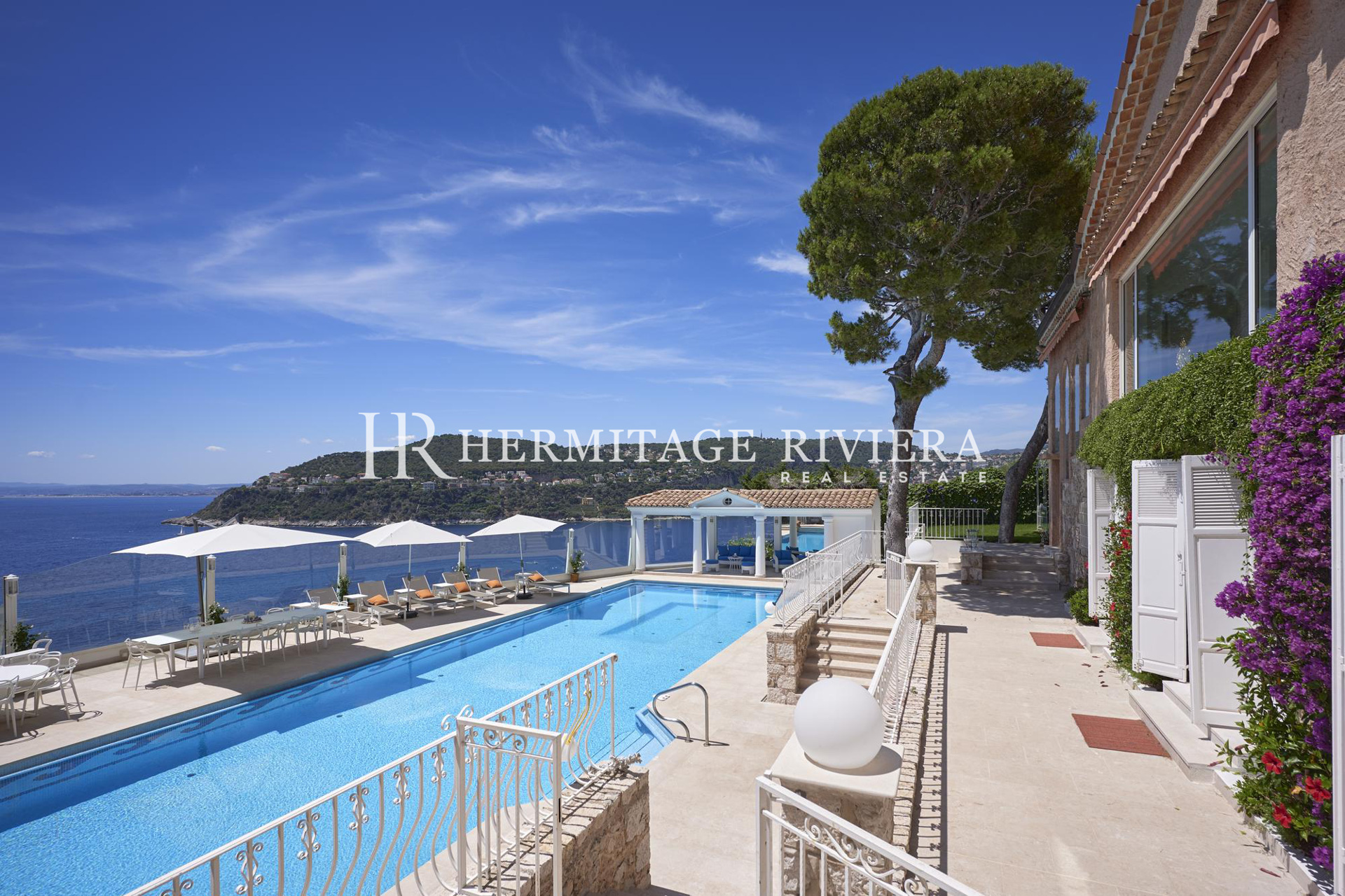 Waterfront villa with panoramic views  (image 6)