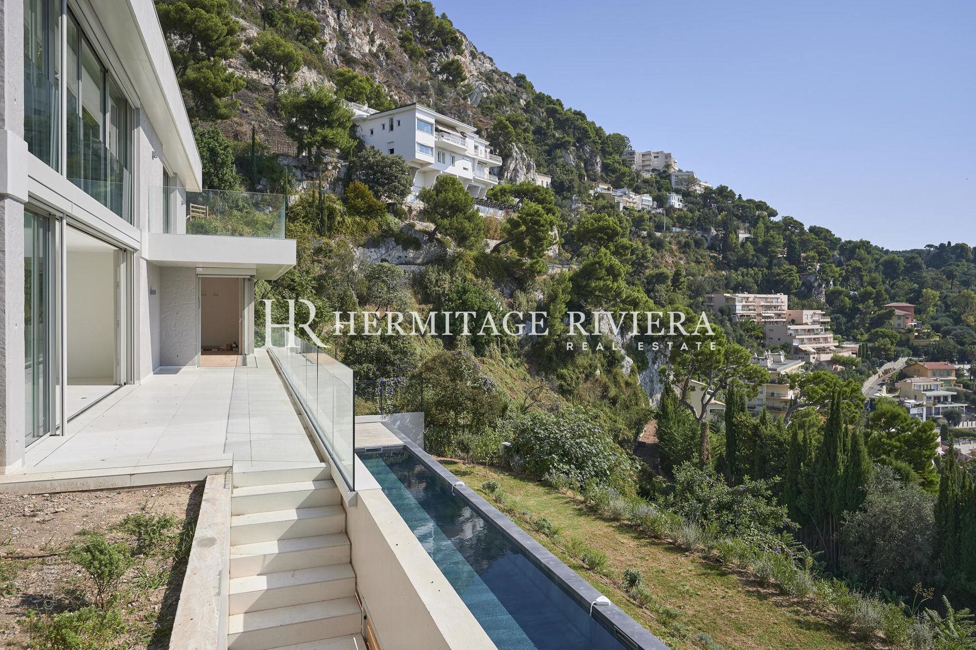 Luxury property - Sew Views - Pool (image 6)