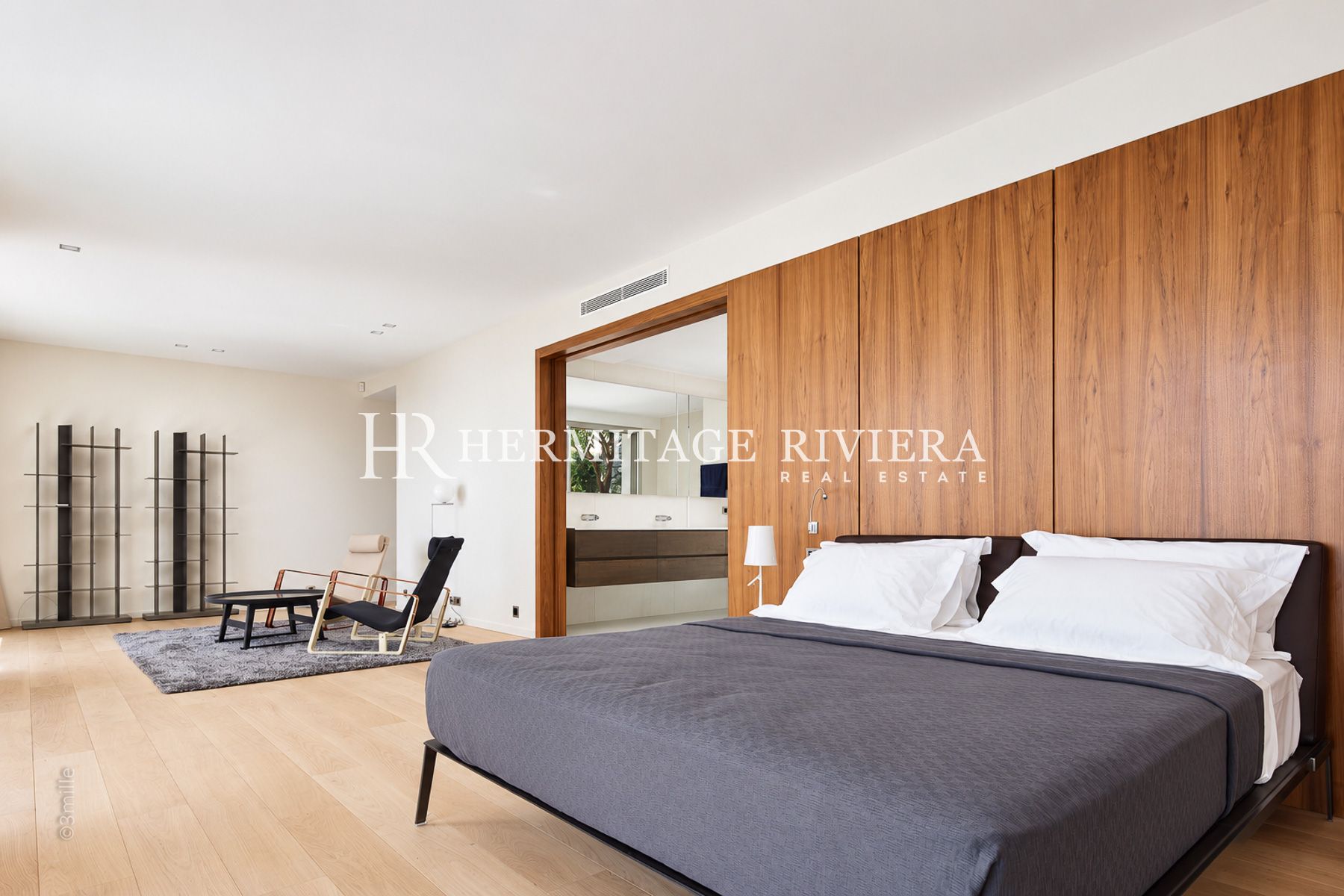 Villa in Villefranche-sur-Mer Modern property - Overlooking the Bay of Villefranche - Pool  (image 16)