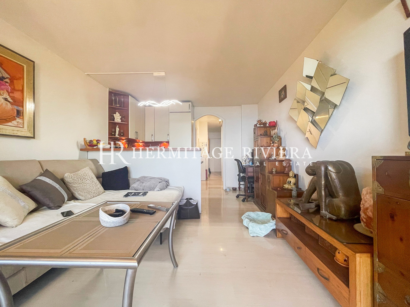 One bedroom apartment with loggia and sea view (image 4)
