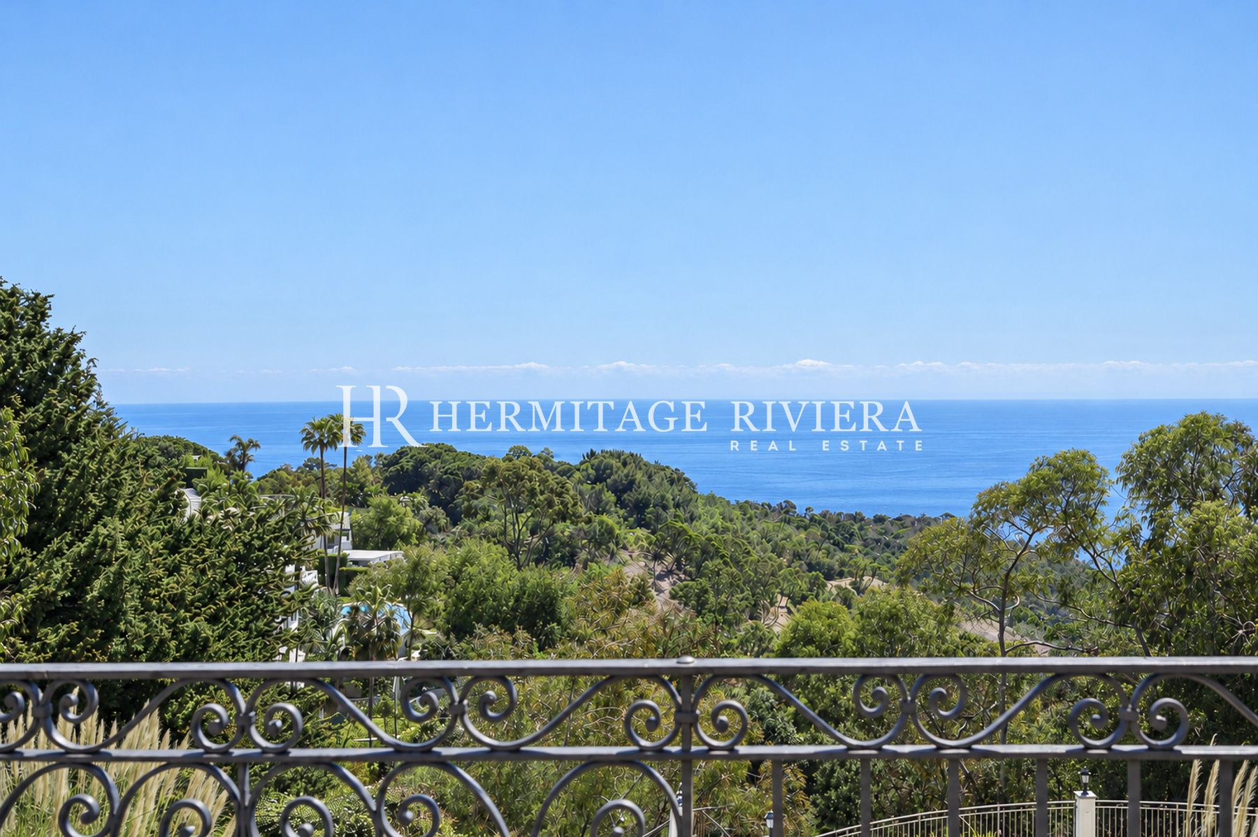 sea view of villa for sale in cannes 
