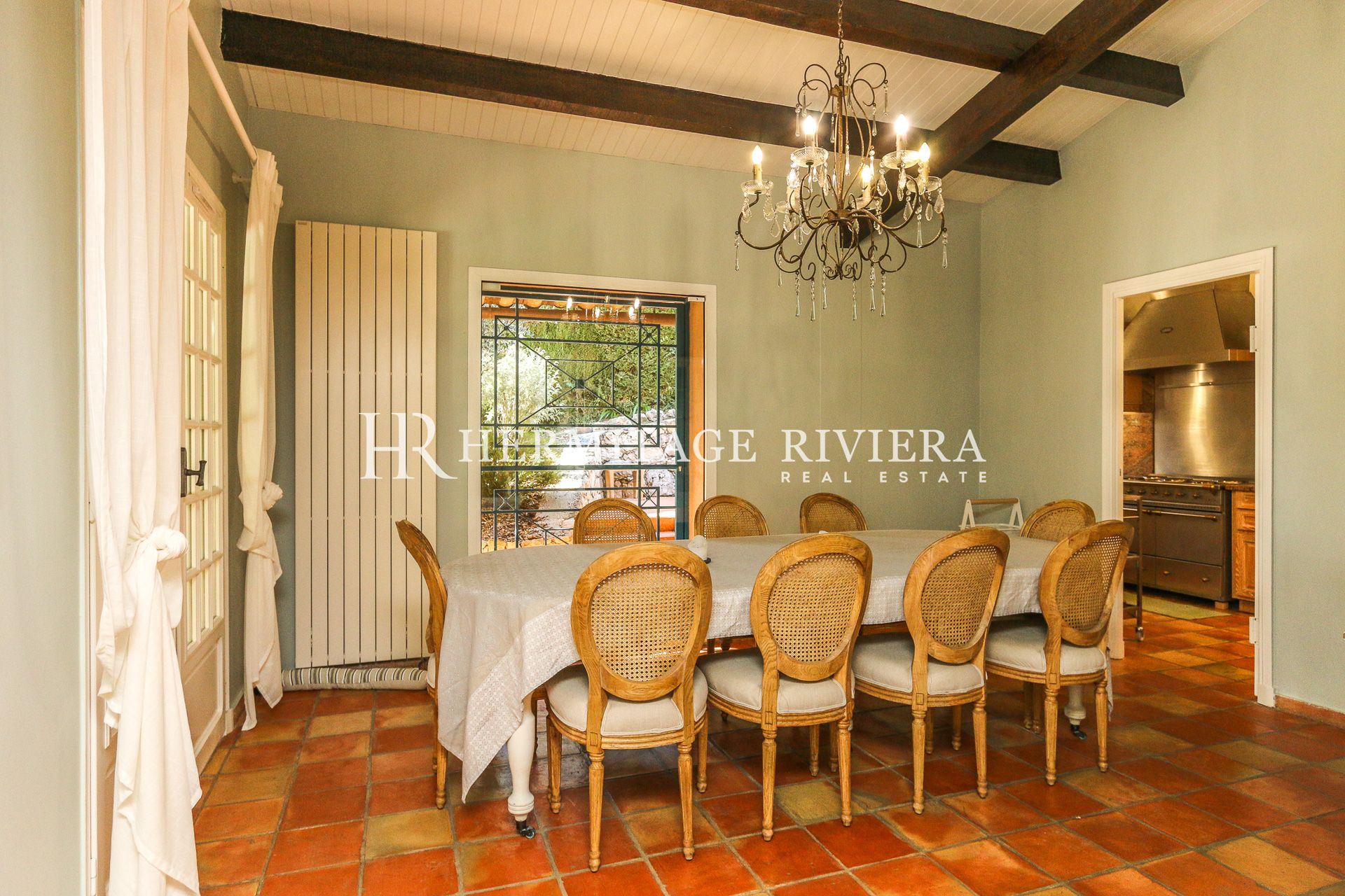 Stängd fastighet - Pool - Havsutsikt  (bild 11)