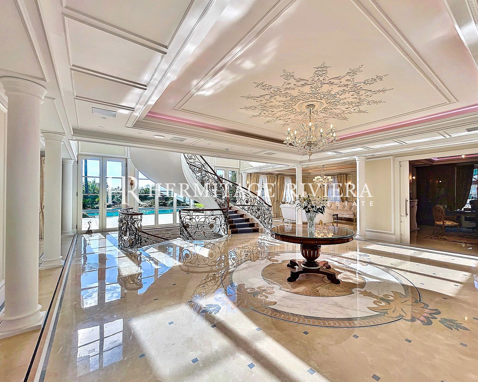 Magnificent Palace - Sea view - Tennis court - Pool (image 6)