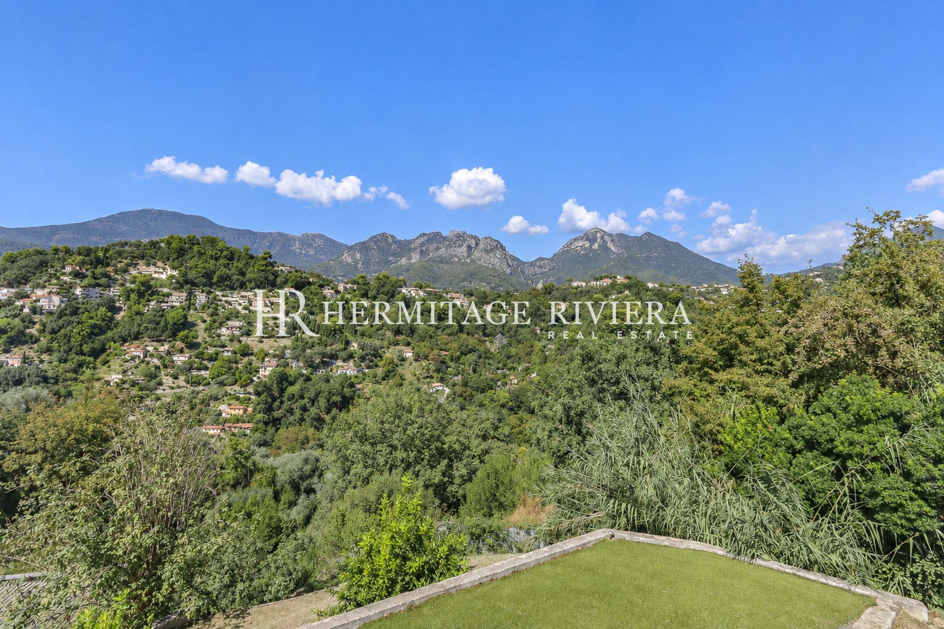 Villa à Menton Garavan Villa avec piscine et panorama à 360° - vues spectaculaires (image 21)