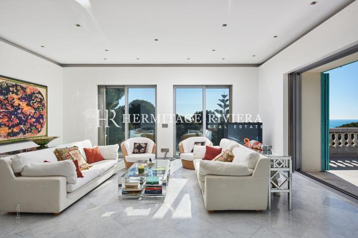 Penthouse in extraordinary setting in the private domain (image 9)