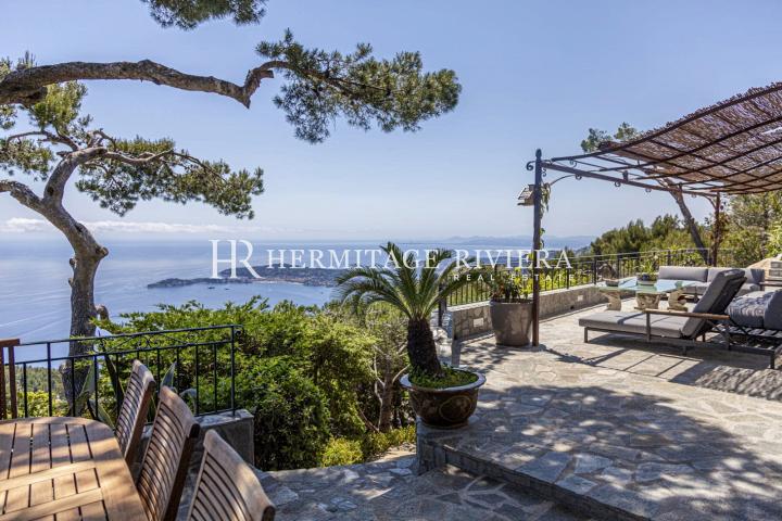 Provencal villa with stunning panoramic sea view (image 10)