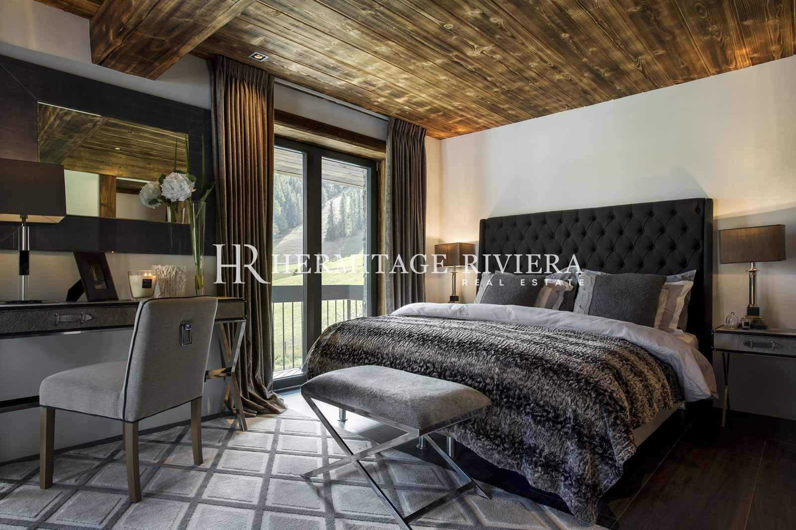 Luxury boutique hotel by the slopes (image 7)