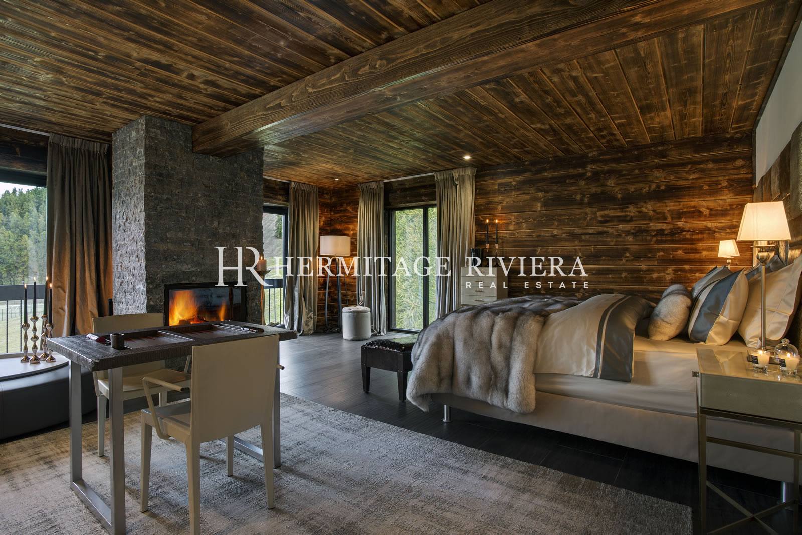 Luxurious chalet by the slopes (image 17)