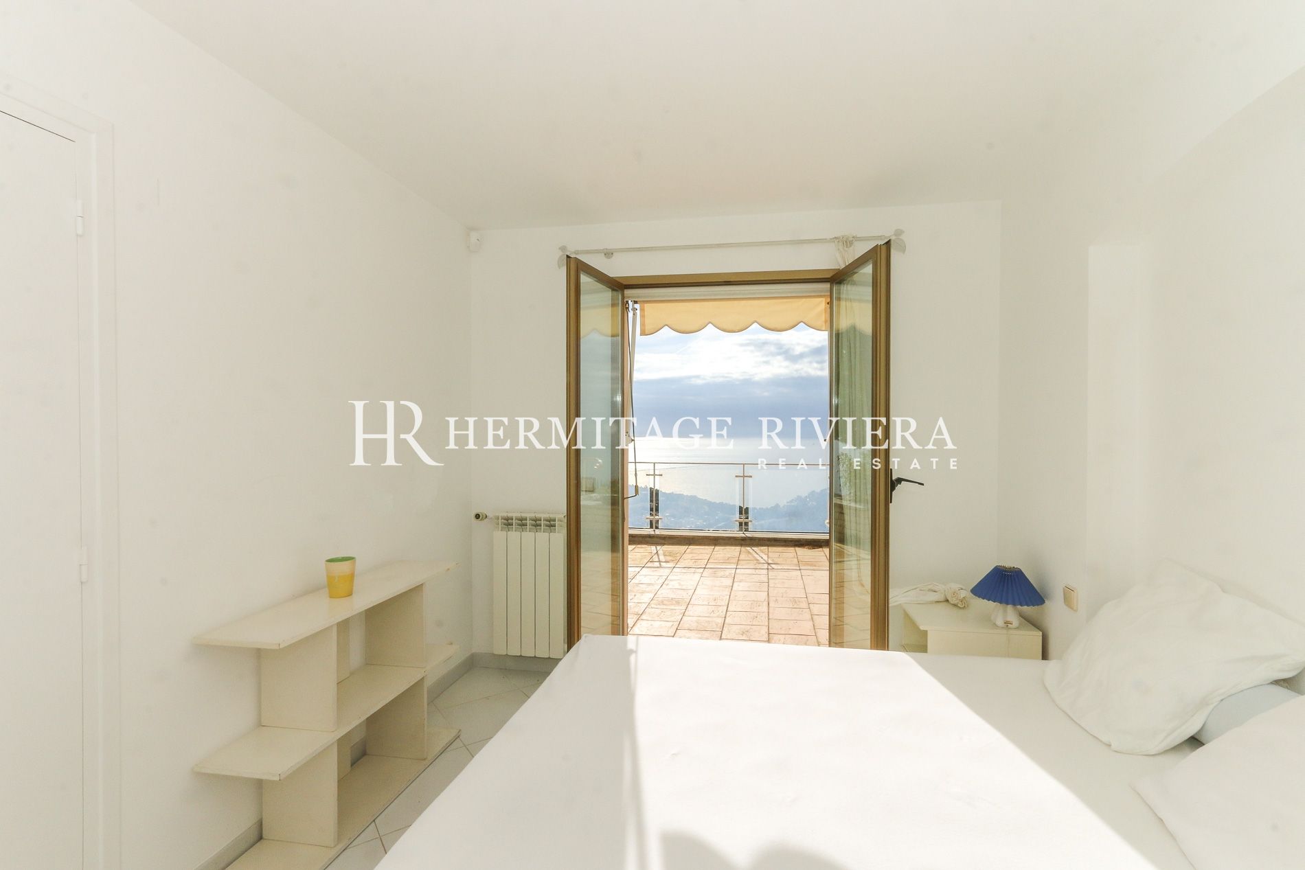 Villa provenzal con vistas panorámicas al mar, cerca de Mónaco (imagen 20)