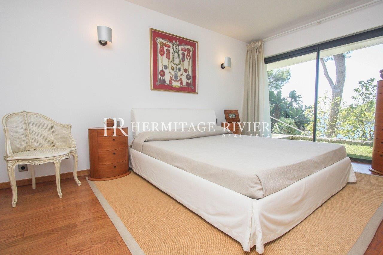 Villa contemporaine avec vue féerique mer (image 17)