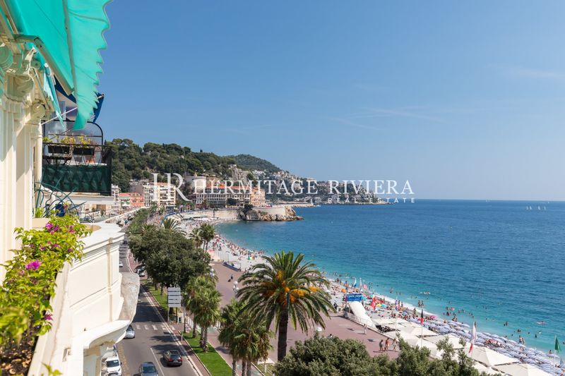 4 bedroom apartment - Waterfront - Renovated - Sea views 