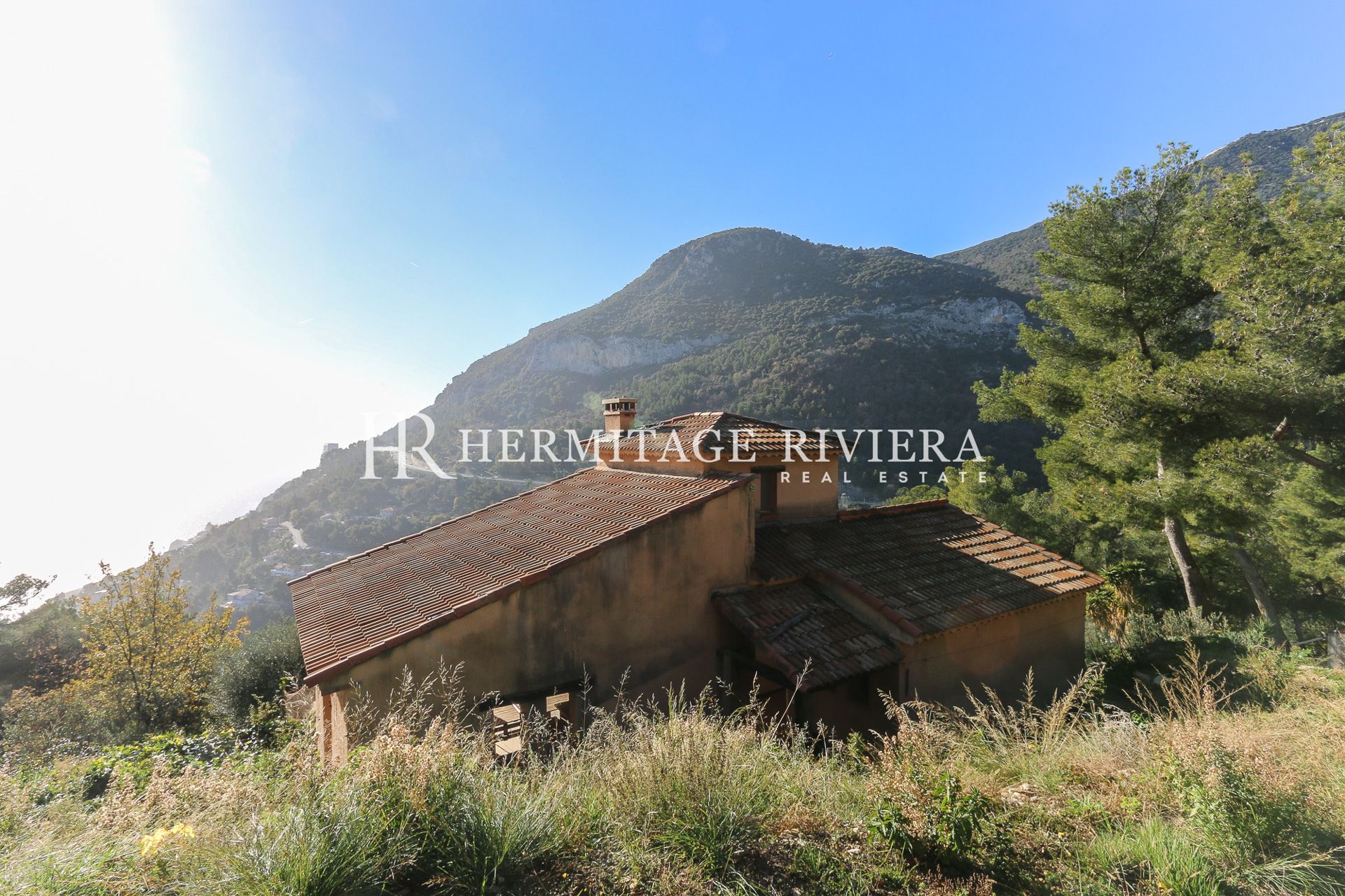 To renovate with permit - Sea view (image 4)