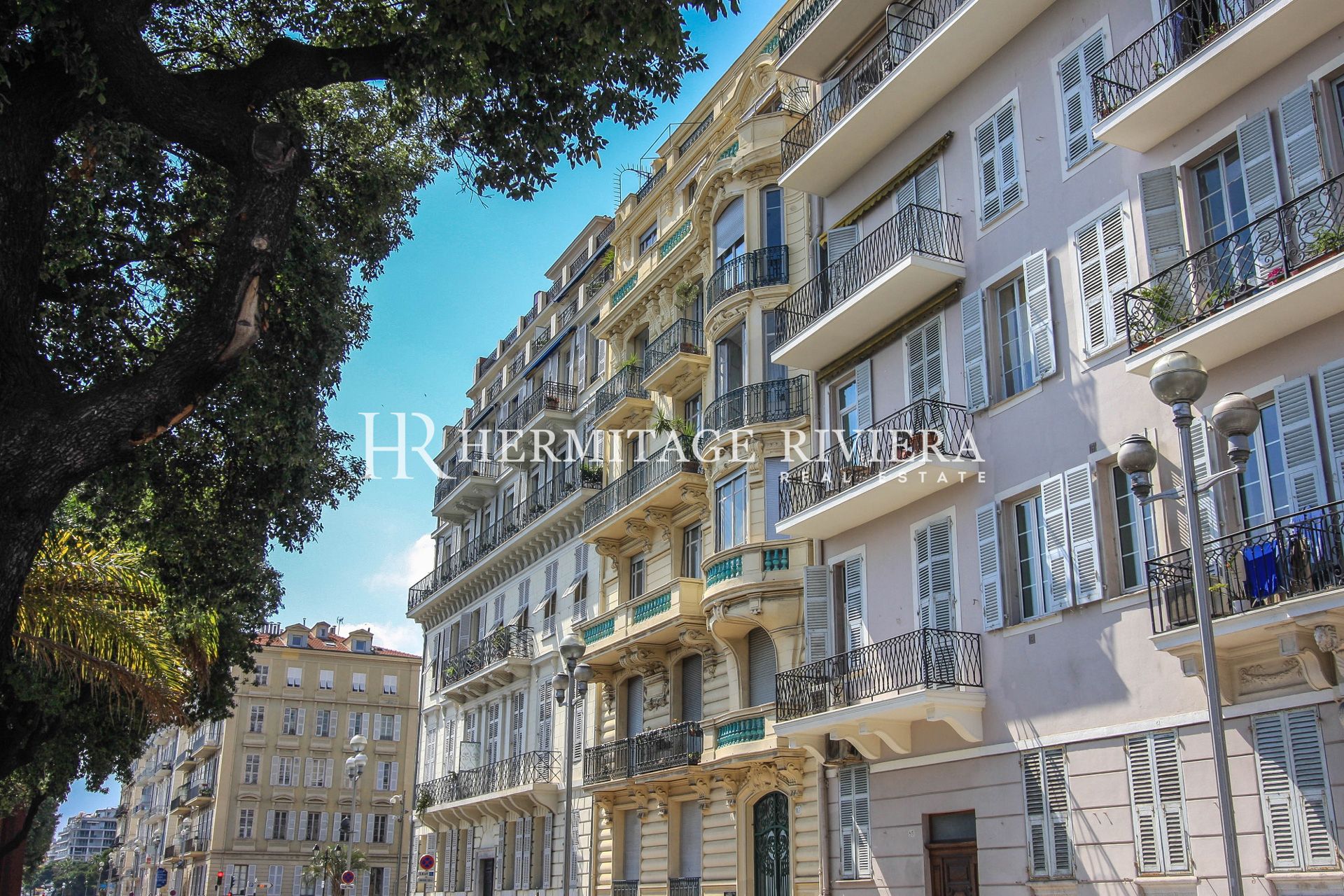 4 bedroom apartment - Waterfront - Renovated - Sea views  (image 25)