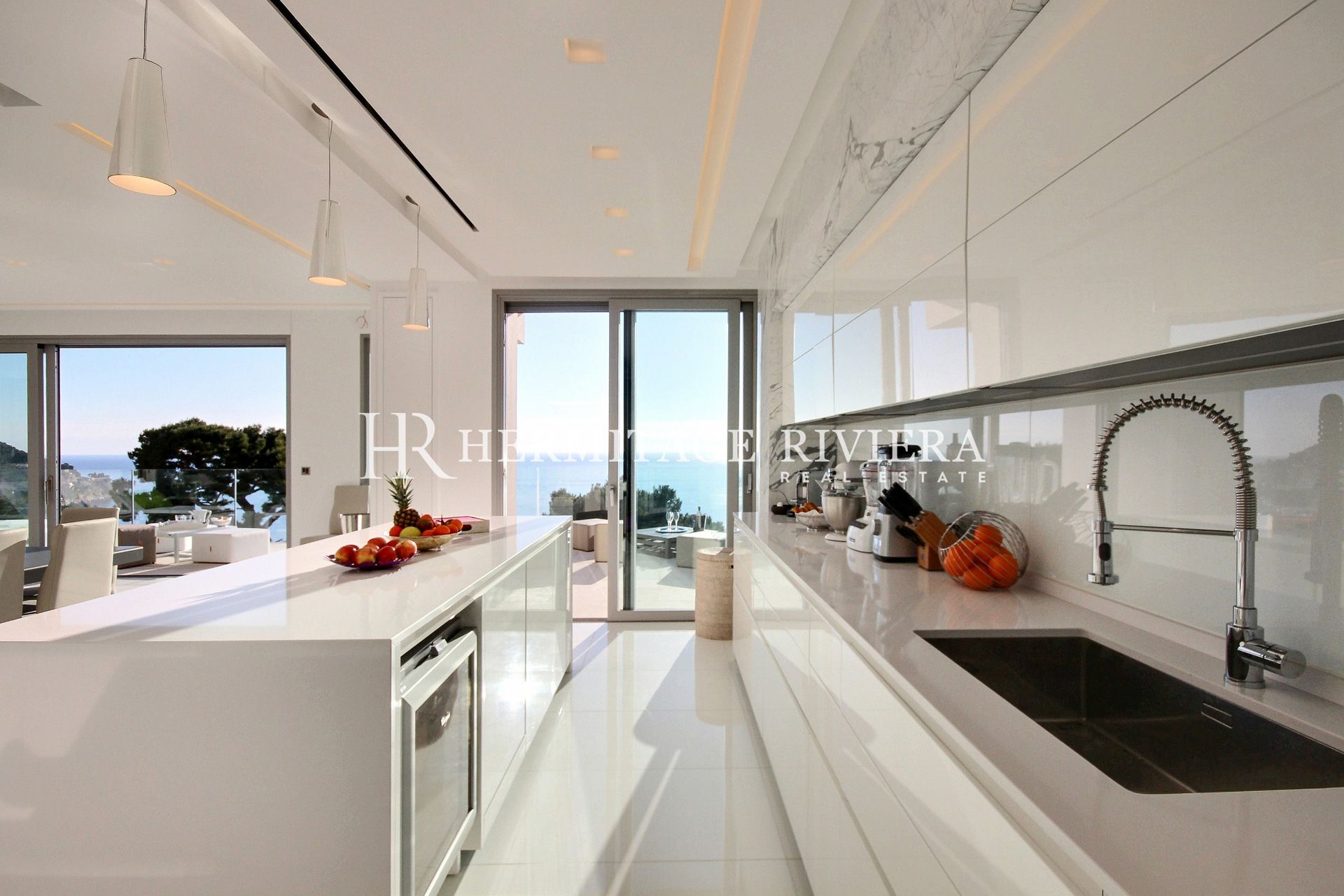 Modern villa - Sea view - Pool (image 10)
