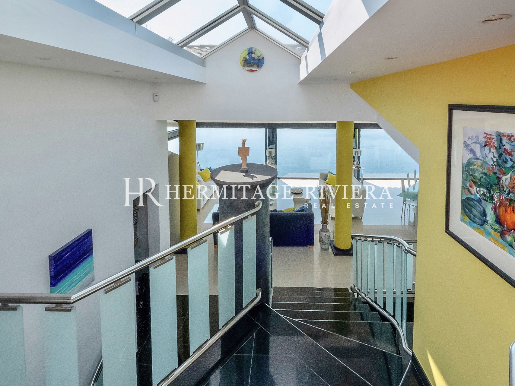 Villa moderna con vistas panorámicas al mar (imagen 11)