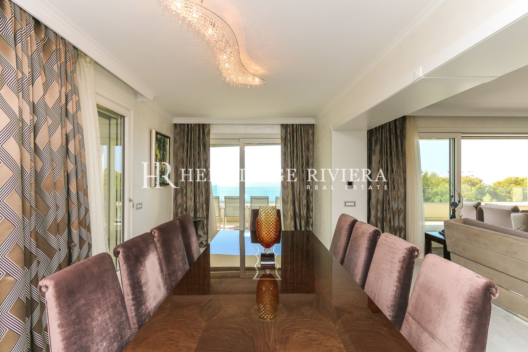 Property of two modern villas - Sea views - Pool (image 8)