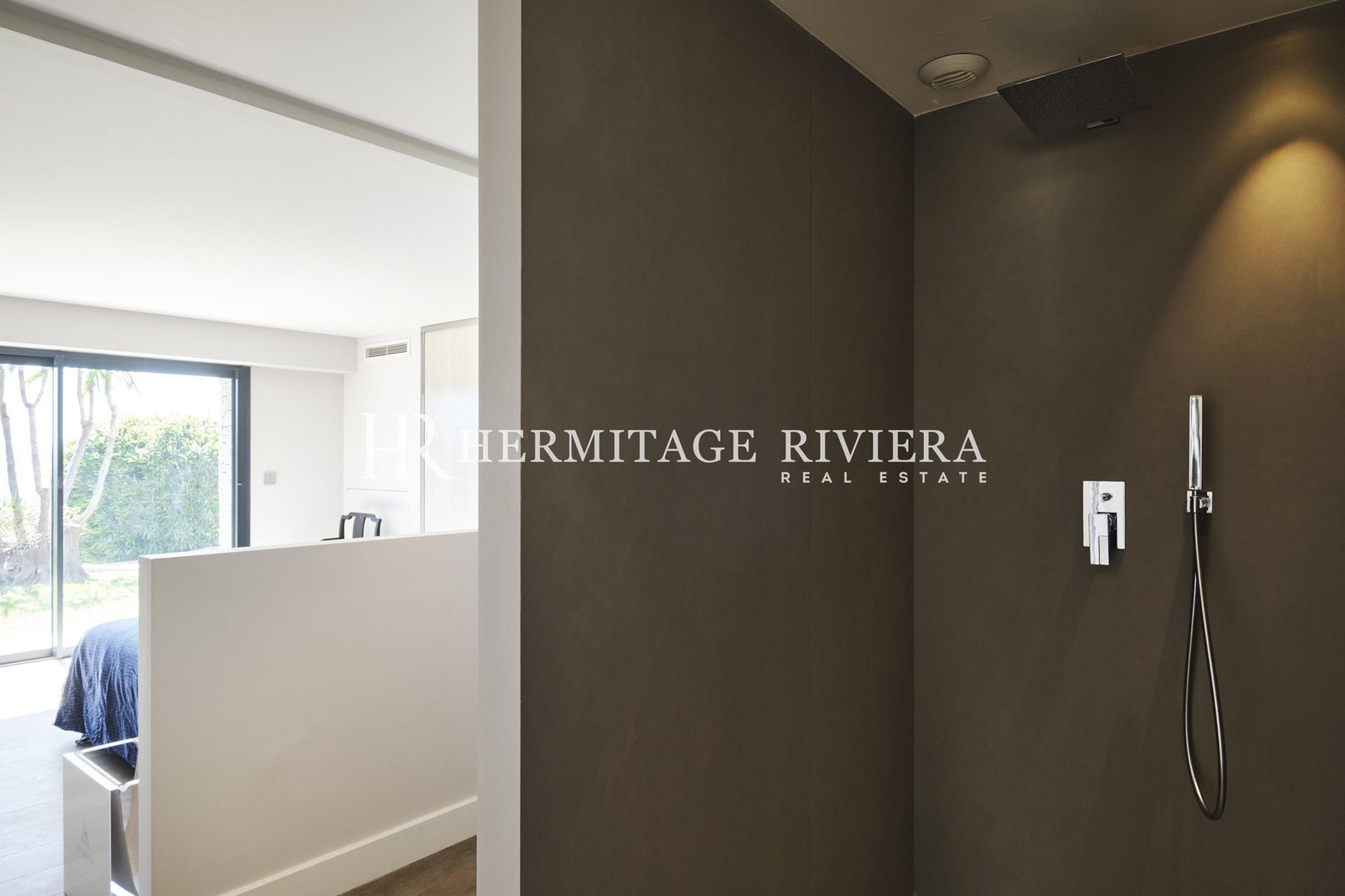 Propiedad moderna - Vistas al mar - Piscina (imagen 25)