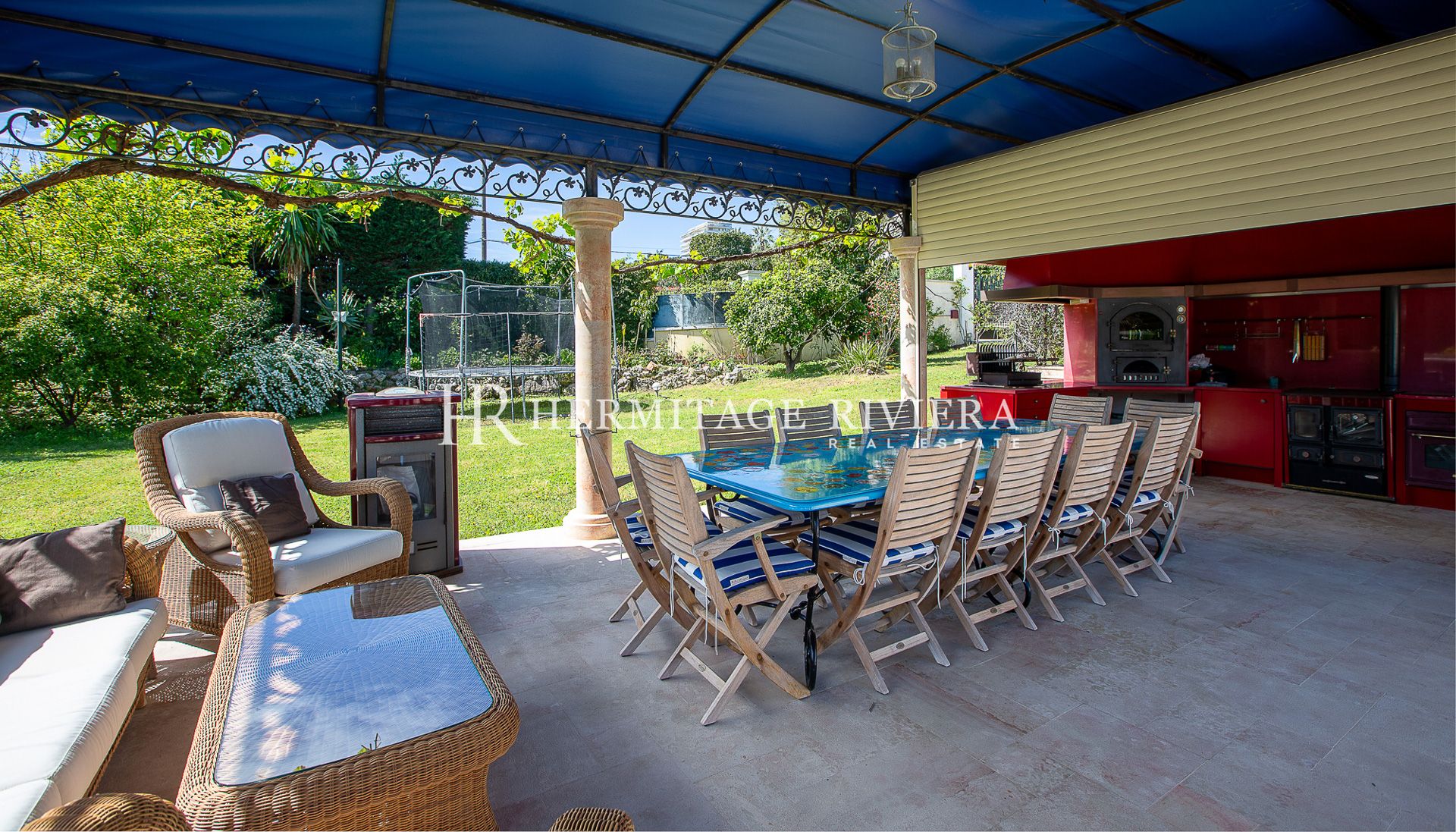 Exception prestigious property - Flat garden - Pool - Sea view  (image 11)