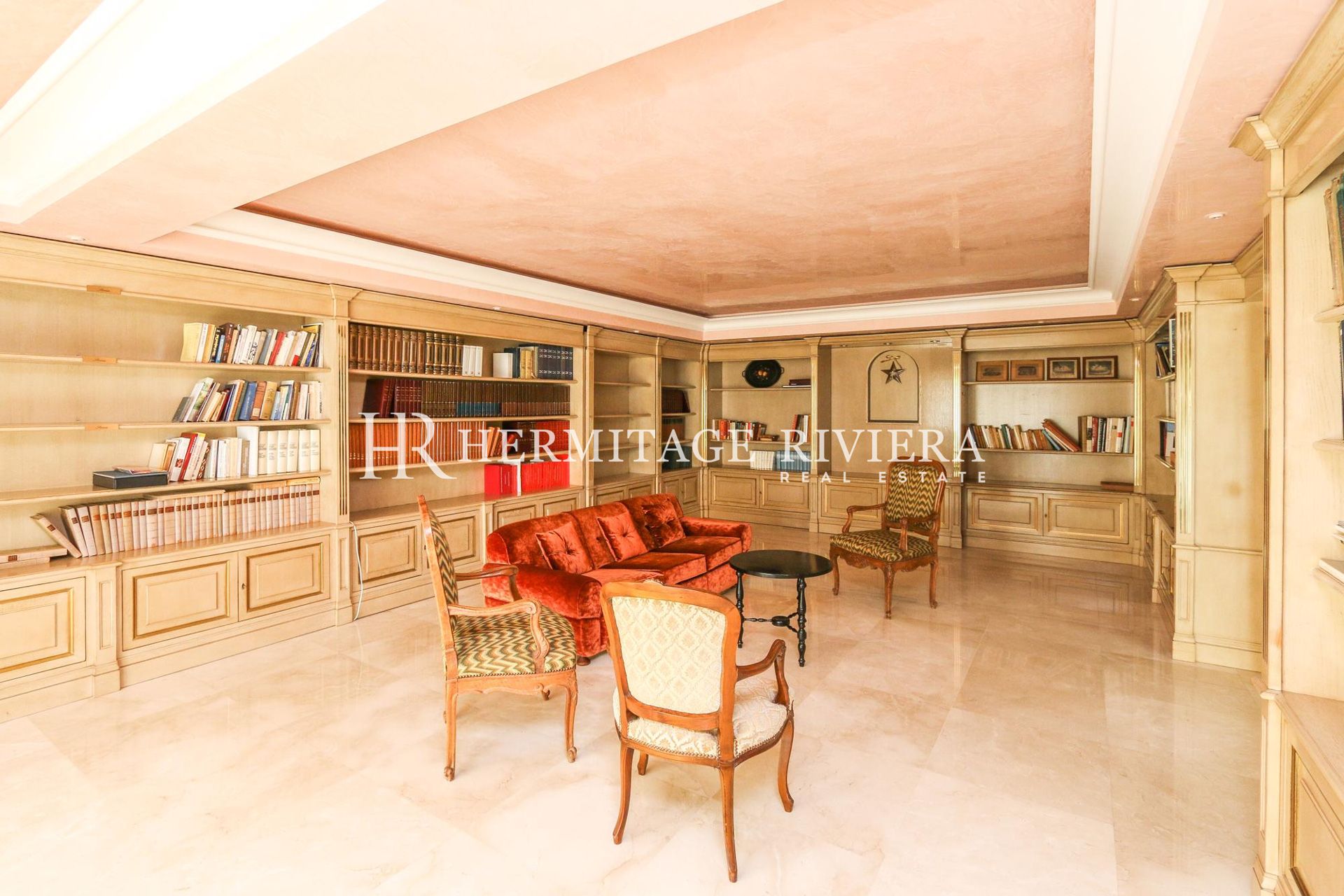 Вилла в флорентийском стиле с видом на море (изображение 9)