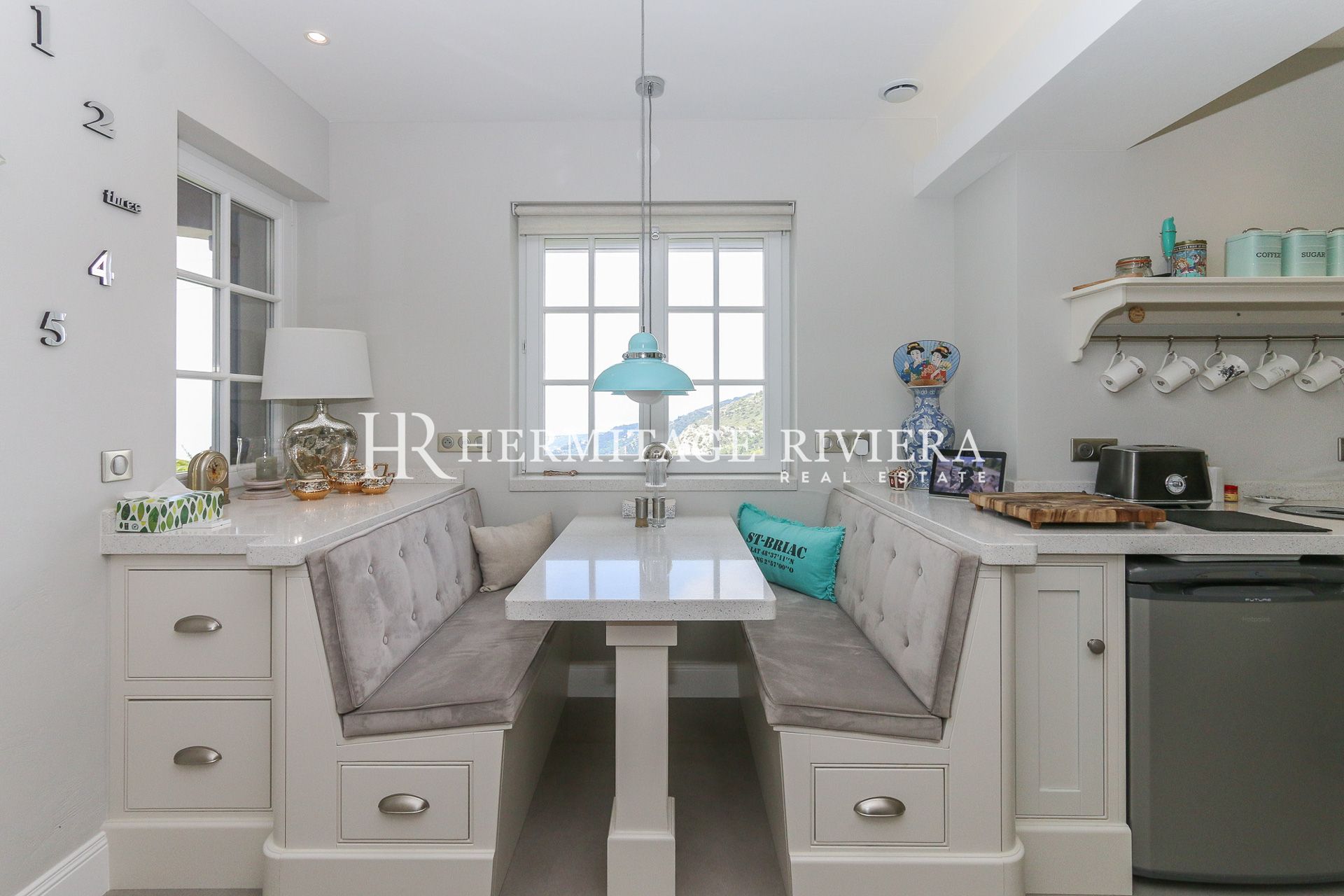 Villa ristrutturata - Vista sul paese - Piscina (immagine 16)