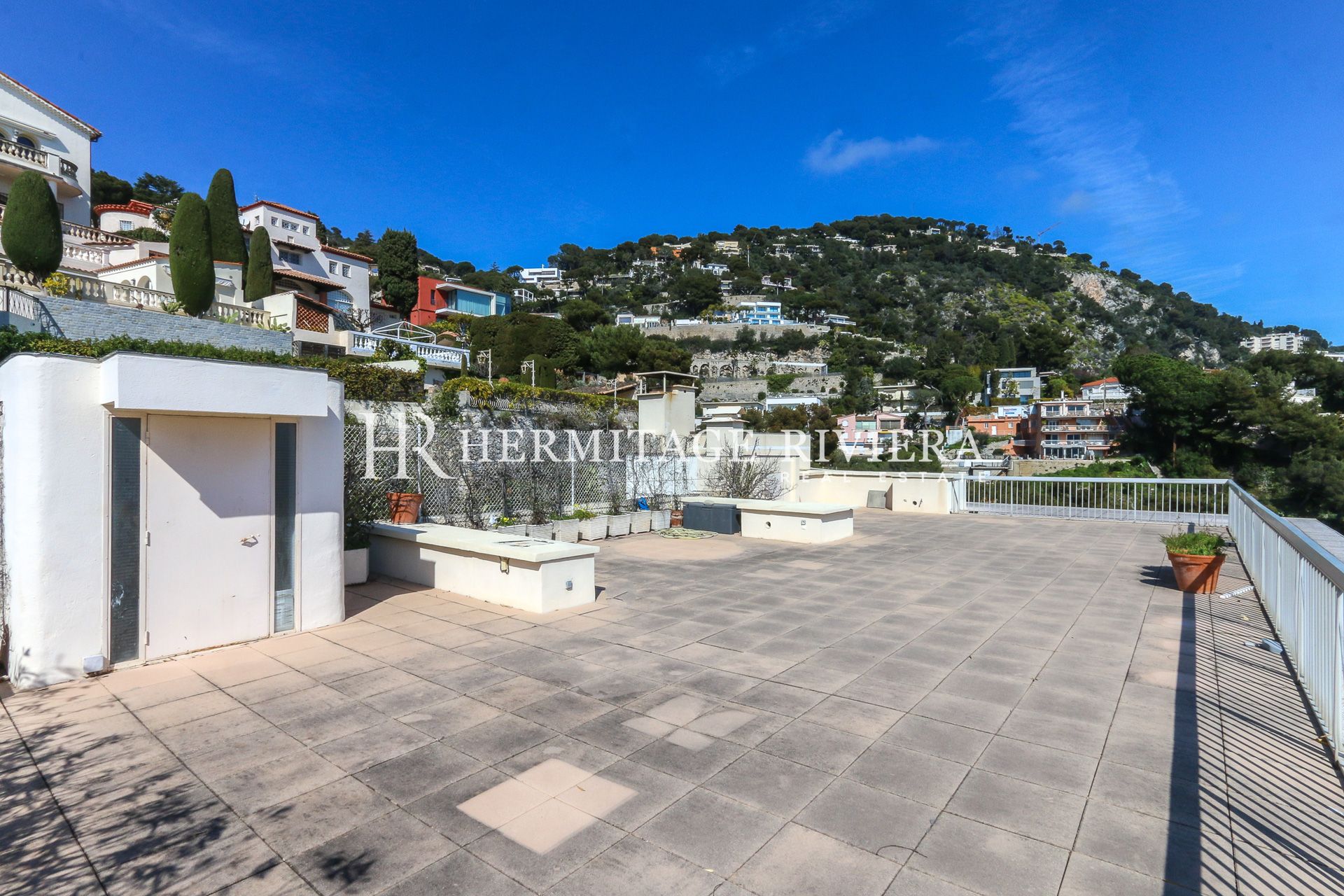 3 bedroom apartment - Penthouse - Terrace and sea view (image 17)