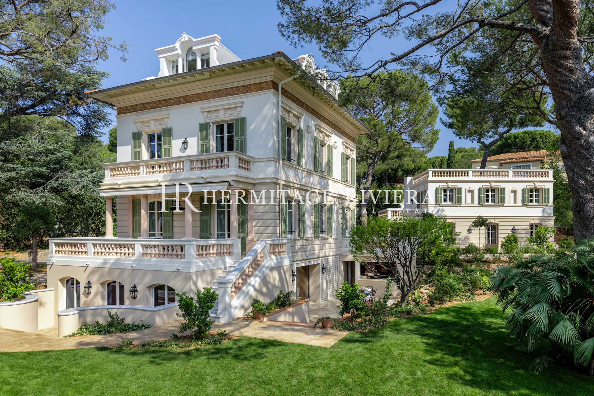 Luxurious property - Flat garden - Pool - Close to Grand Hotel (image 1)