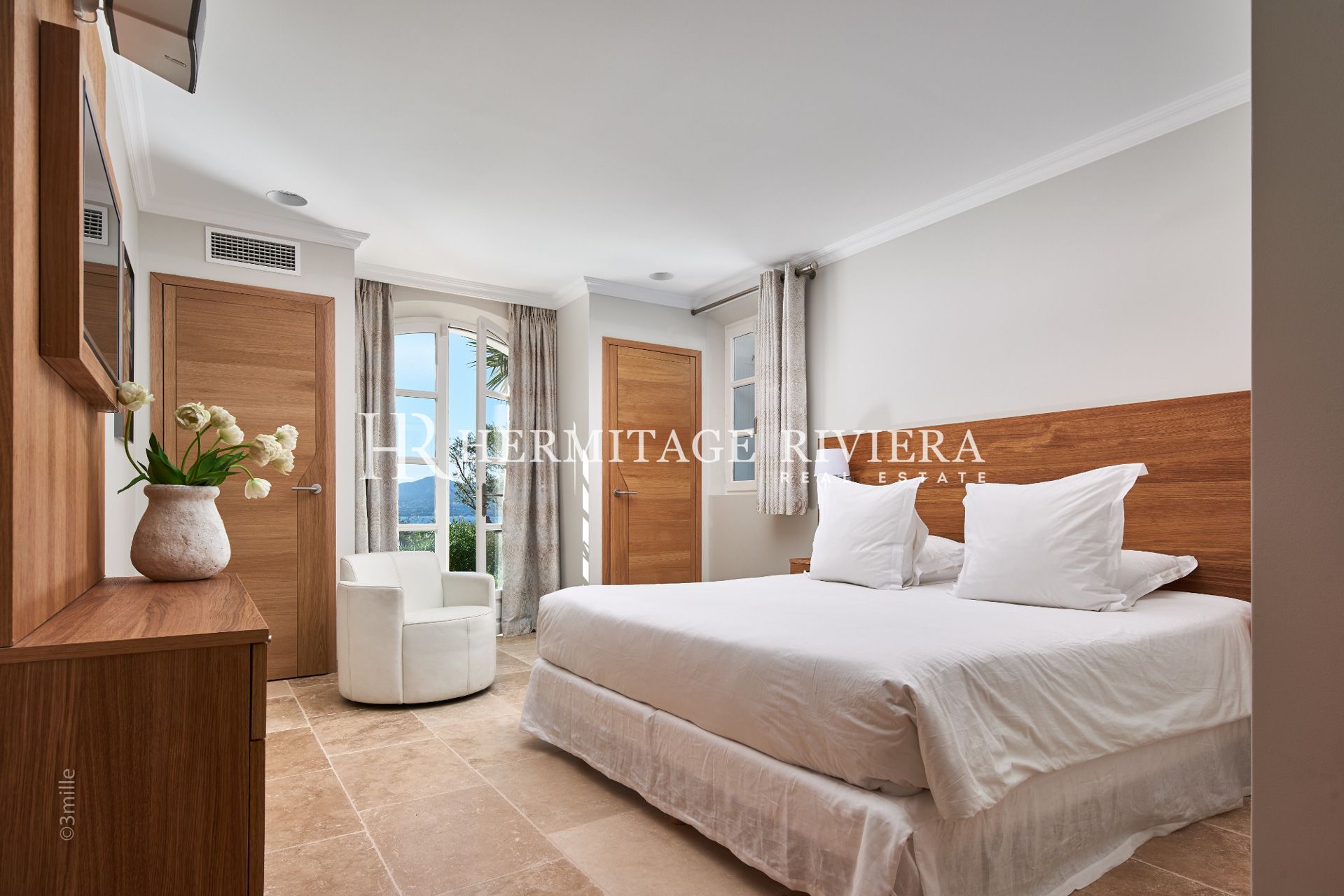 Amplia villa - Excepcionales vistas al mar - Piscina (imagen 18)