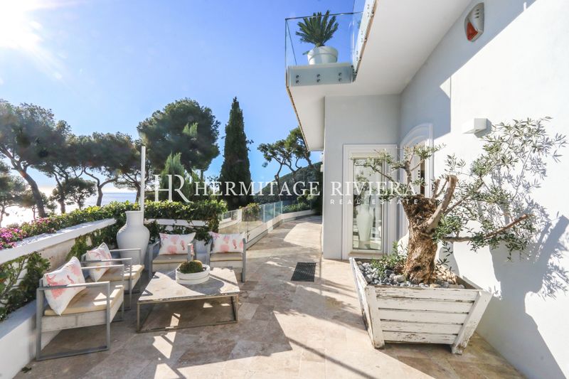 Außergewöhnliche Villa mit atemberaubendem Meerblick