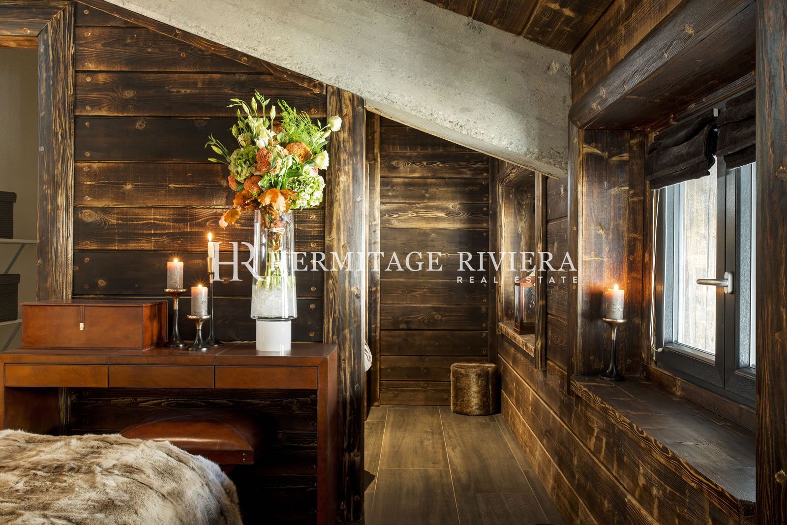 Luxury chalet by the slopes (image 20)