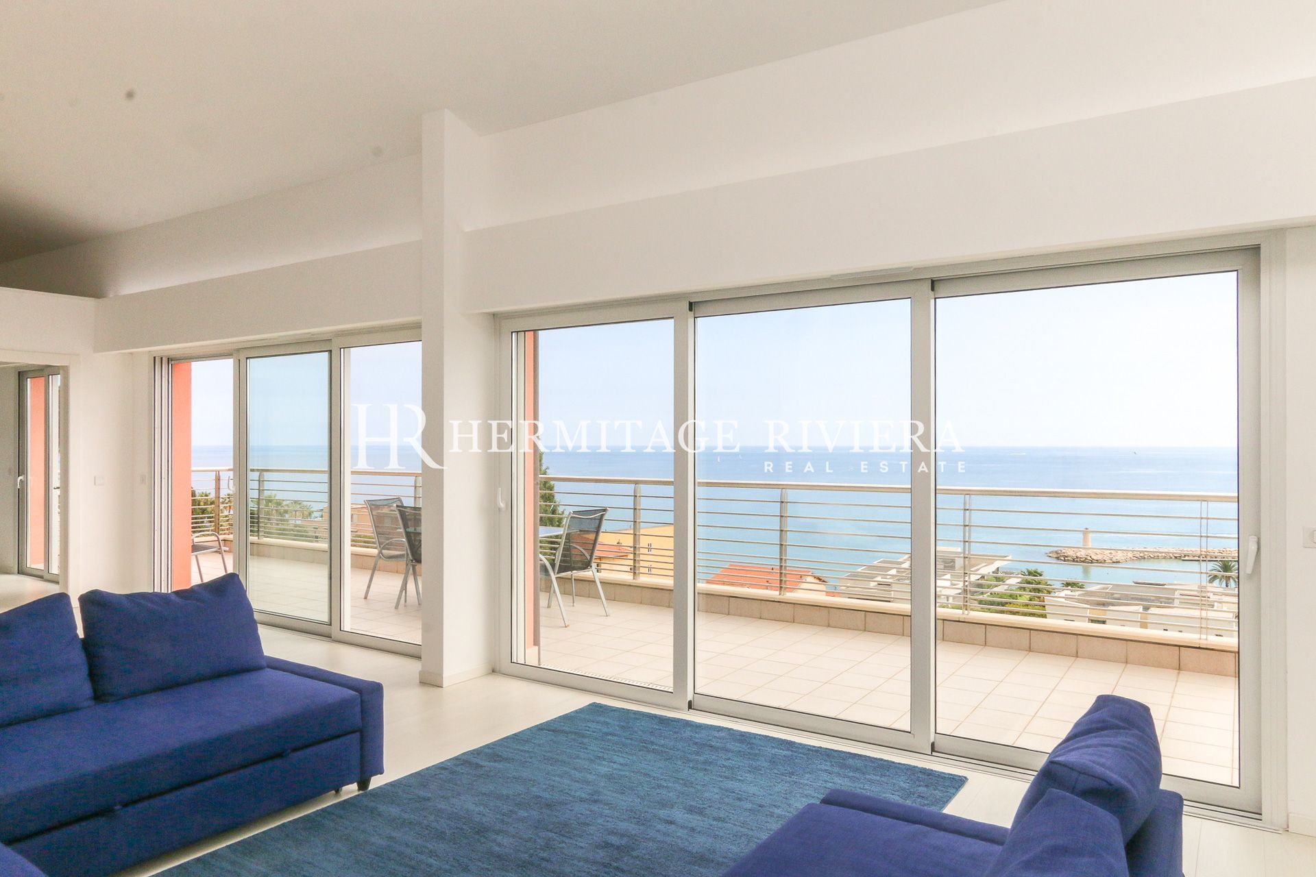 Penthouse i Menton Garavan Penthouse i nyere bolig - Tæt på strandpromenaden - Havudsigt (billede 12)