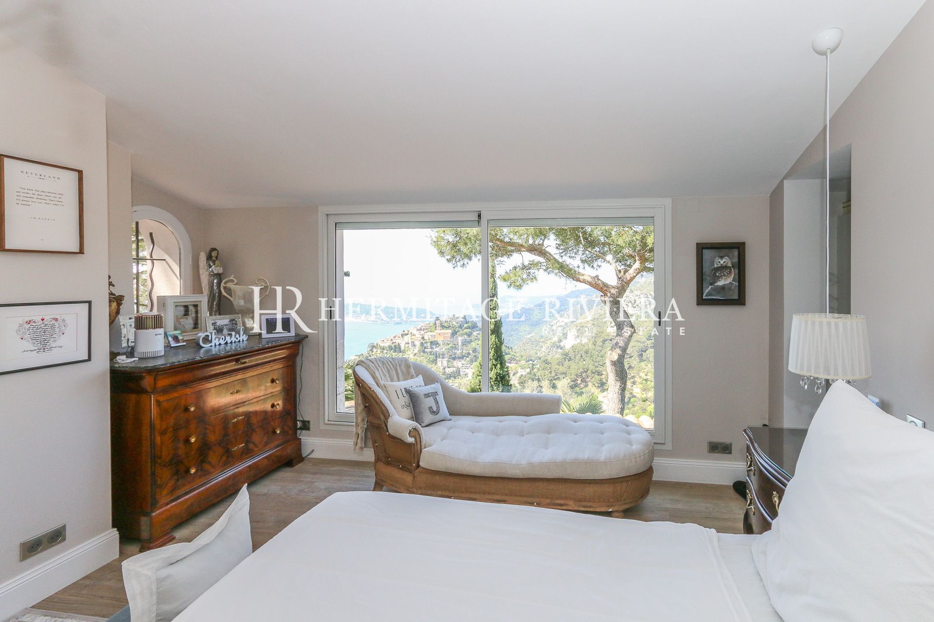 Villa ristrutturata - Vista sul paese - Piscina (immagine 18)