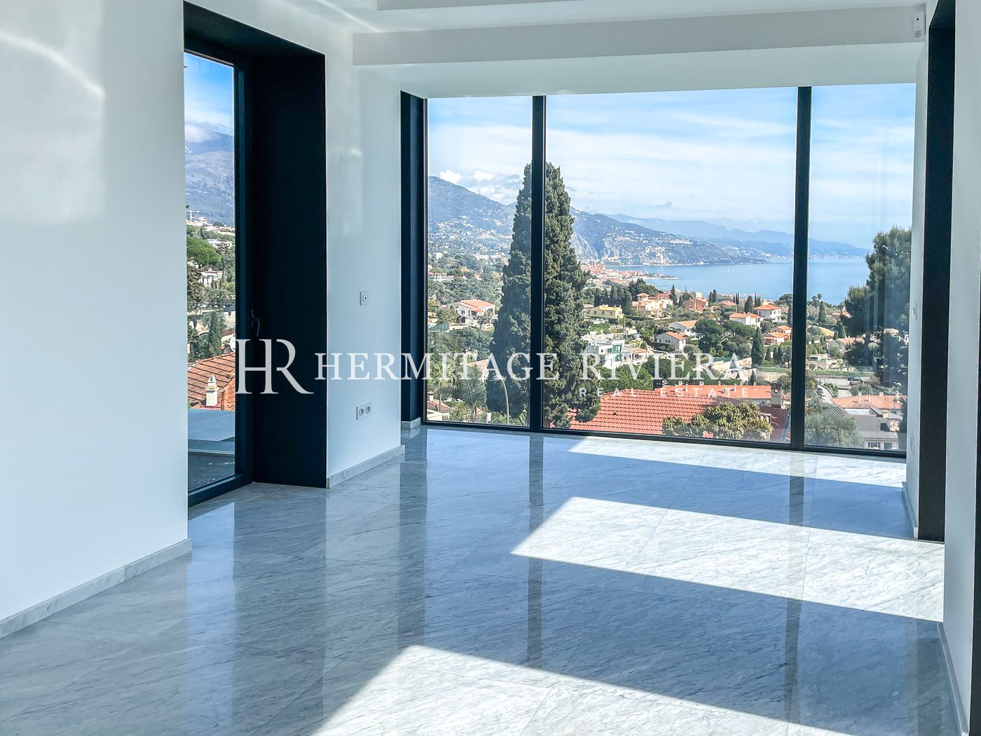 Luxurious modern villa - Pool - Sea view (image 3)