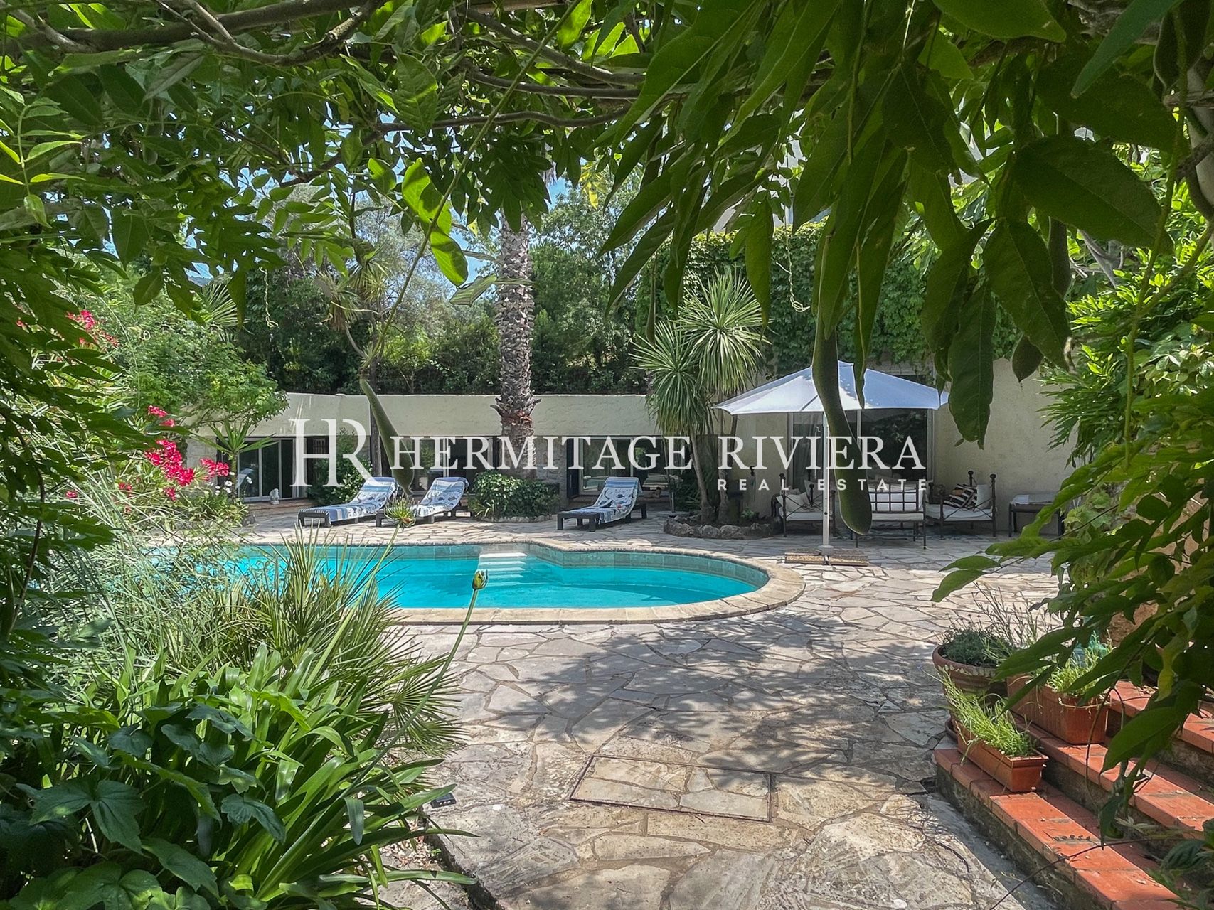 Villa i Vence Rummeligt hjem på rolig, flad og stor grund (billede 1)